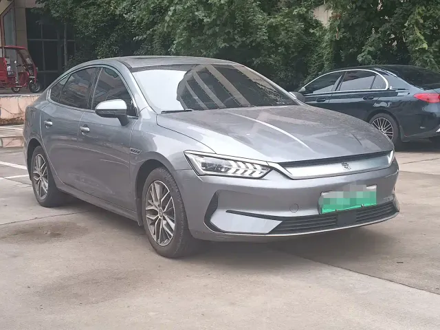BYD Qin PLUS — Фото автомобиля 3