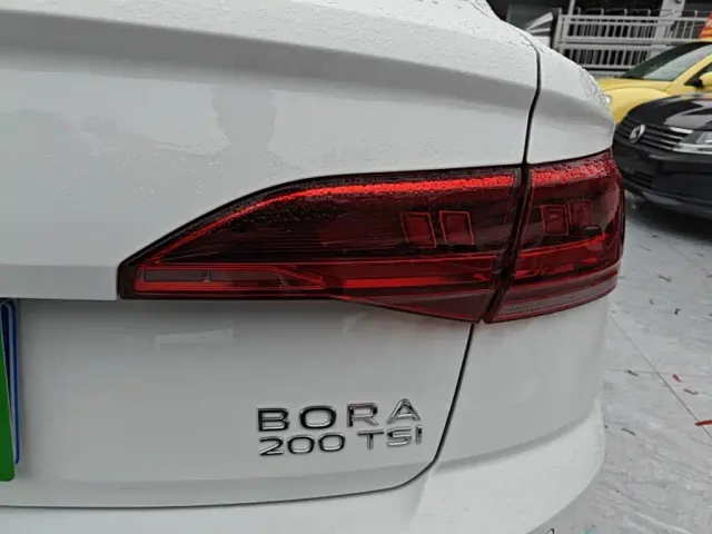 Volkswagen Bora — Фото автомобиля 7