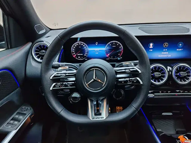 Mercedes-Benz GLB AMG — Фото автомобиля 6