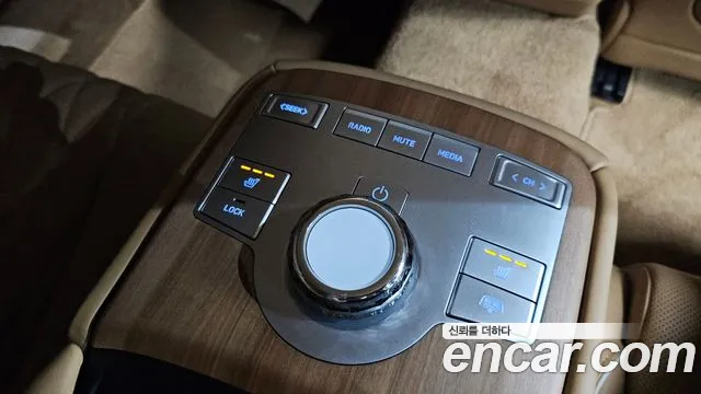 Genesis G80 Бензин 2.5 турбо AWD — Фото автомобиля 14