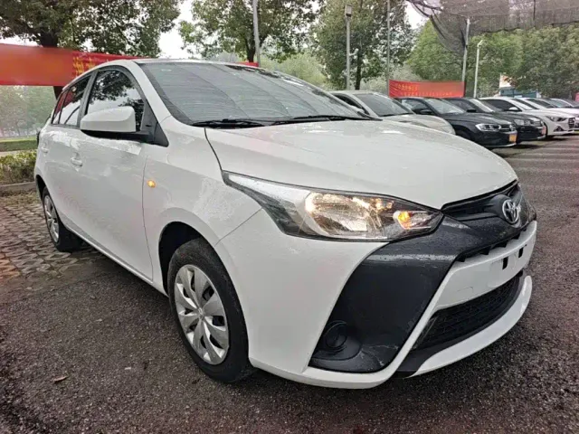 Toyota YARiS L Zhi Xuan — Фото автомобиля 3