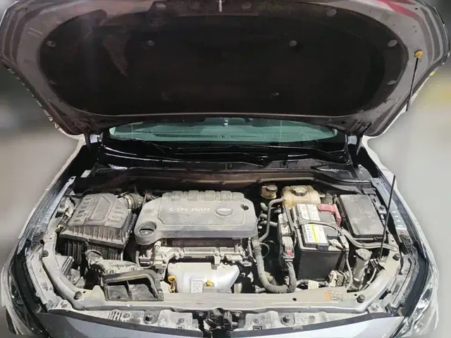 Chevrolet Monza — Фото автомобиля 3