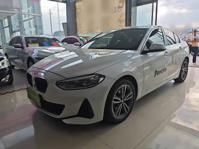 Фотография автомобиля — BMW 1 Series
