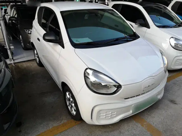 Roewe Clever — Фото автомобиля 3