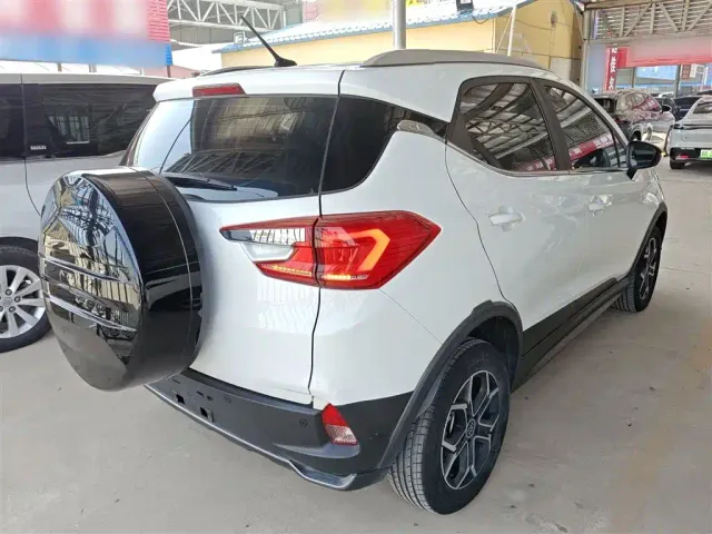 BYD Yuan Pro — Фото автомобиля 6