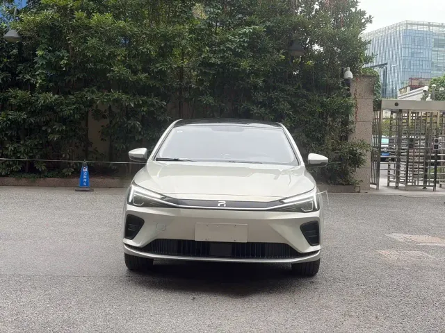 Roewe Feifan ER6 — Фото автомобиля 2