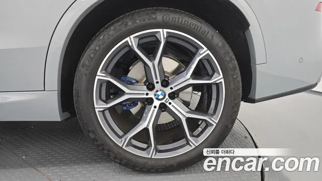BMW X5 xDrive 40i M Sport — Фото автомобиля 18
