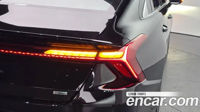 Kia K8 Hybrid — Фото автомобиля 8