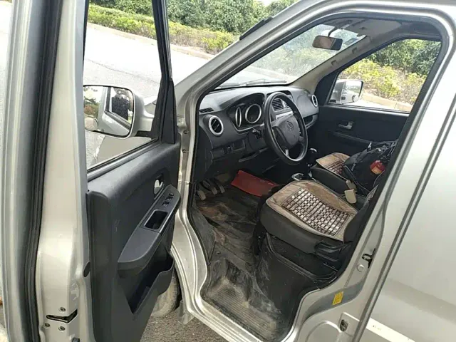 Changan Ruixing M60 — Фото автомобиля 15