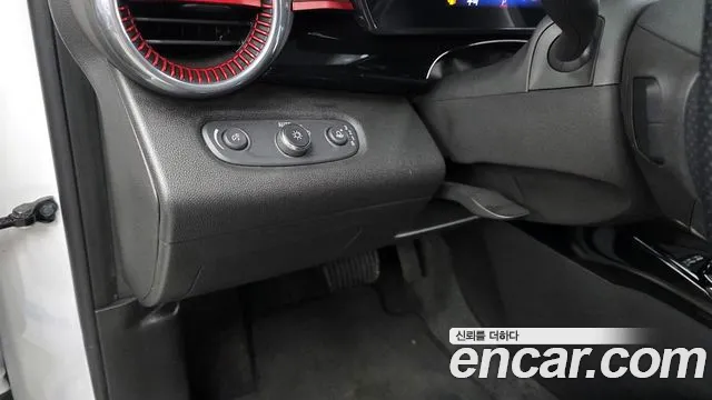 ChevroletGMDaewoo Trax Trax Кроссовер — Фото автомобиля 18