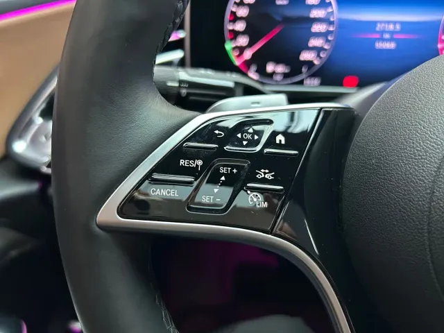 Mercedes-Benz E-Class — Фото автомобиля 24
