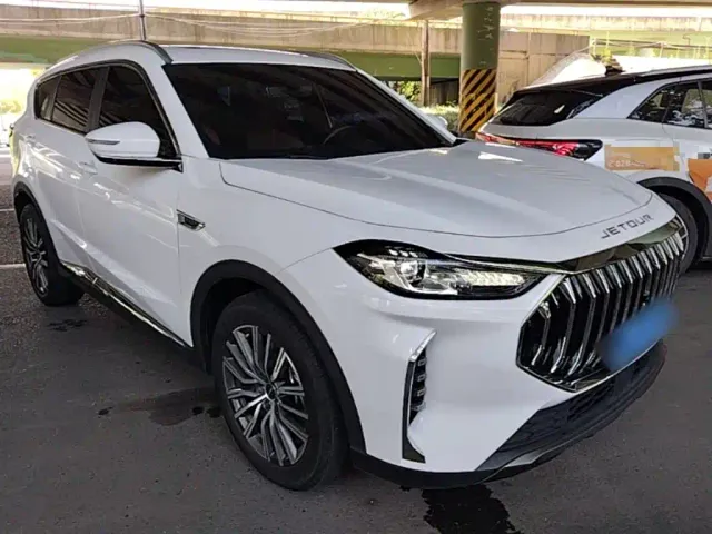 Jetour X70 Plus — Фото автомобиля 3
