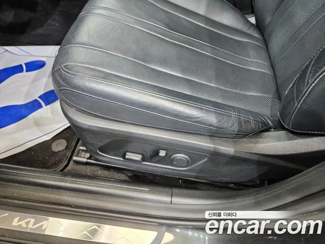 Kia K8 — Фото автомобиля 6