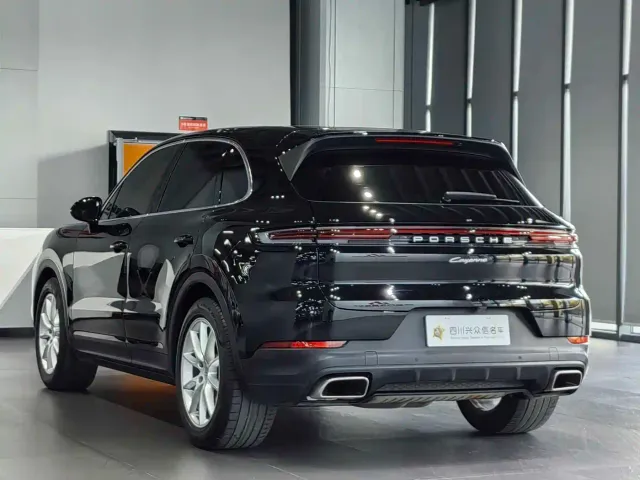Porsche Cayenne — Фото автомобиля 4