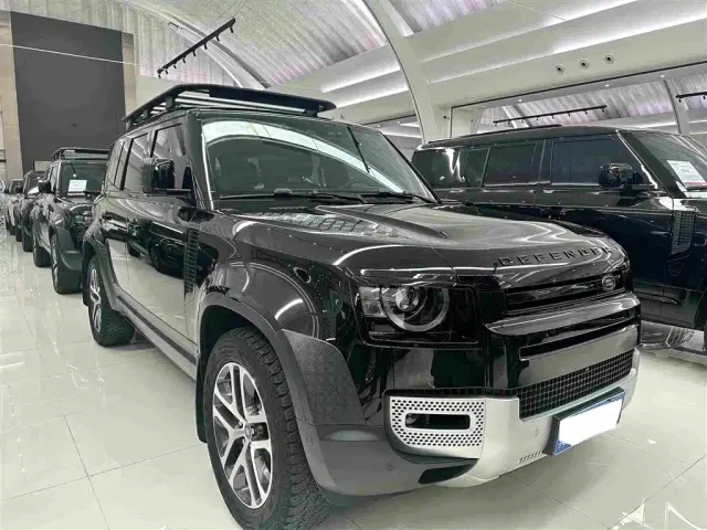 Land Rover Defender — Фото автомобиля 4