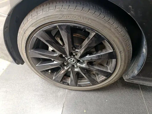Mazda Axela — Фото автомобиля 22