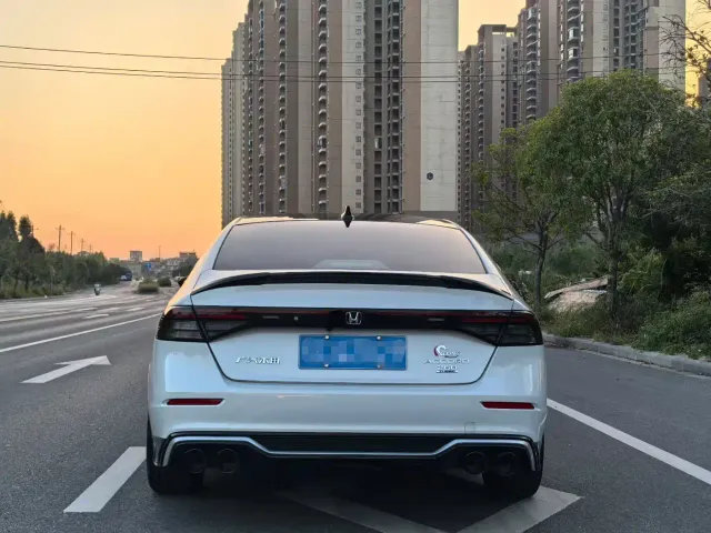 Honda Accord — Фото автомобиля 5