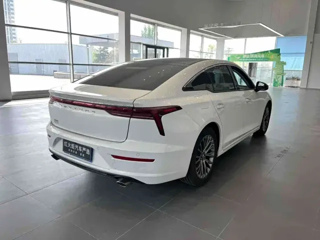 Bestune B70 — Фото автомобиля 7