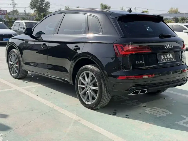 Audi Q5L — Фото автомобиля 21