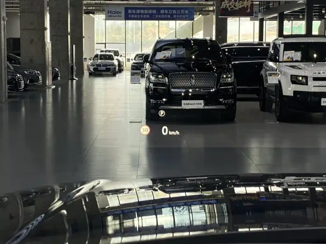 Land Rover Range Rover — Фото автомобиля 9