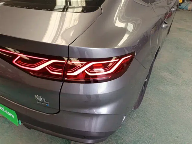 BYD Qin L — Фото автомобиля 7