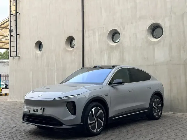 Фотография автомобиля — Nio EC6
