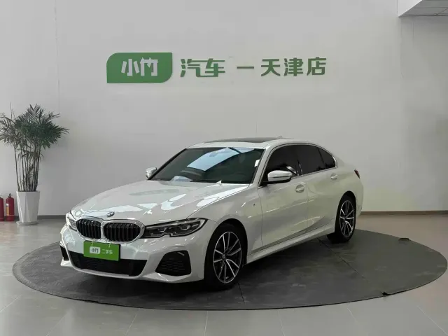 Фотография автомобиля — BMW 3 Series