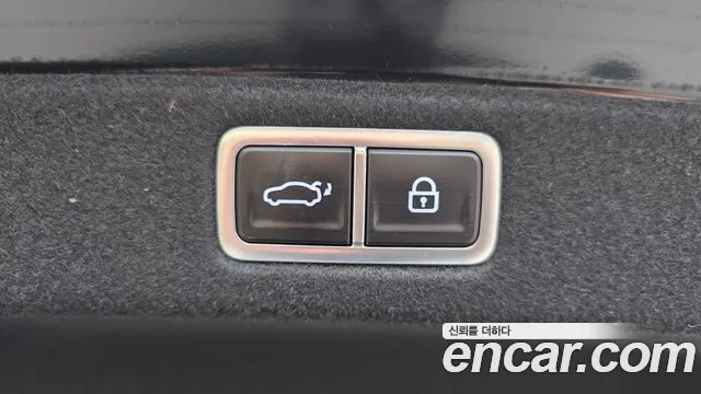 Hyundai Grandeur GN7 — Фото автомобиля 20