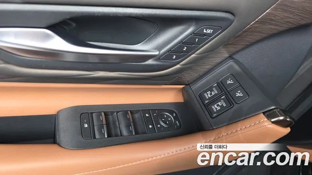 Toyota Alphard — Фото автомобиля 18