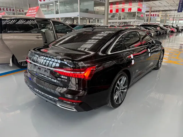 Audi A6L — Фото автомобиля 9