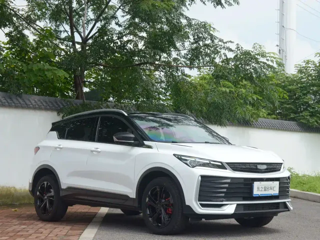 Geely Binyue — Фото автомобиля 3