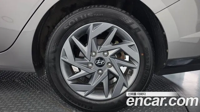Hyundai Avante — Фото автомобиля 6