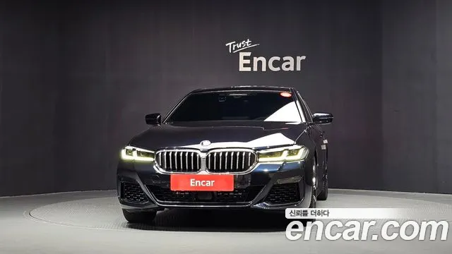 BMW 5 Series G30 — Фото автомобиля 3