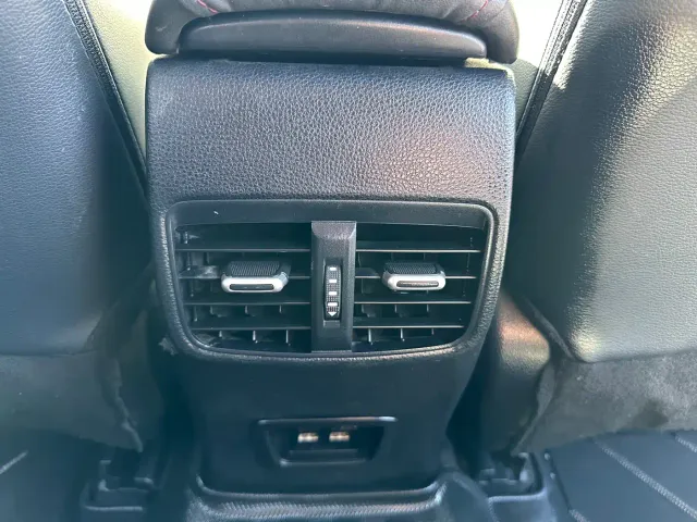 Toyota Corolla — Фото автомобиля 10