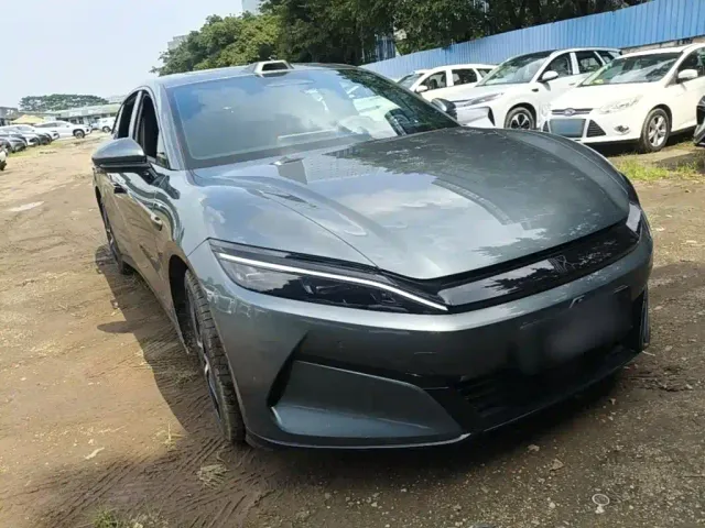 BYD Han L — Фото автомобиля 3