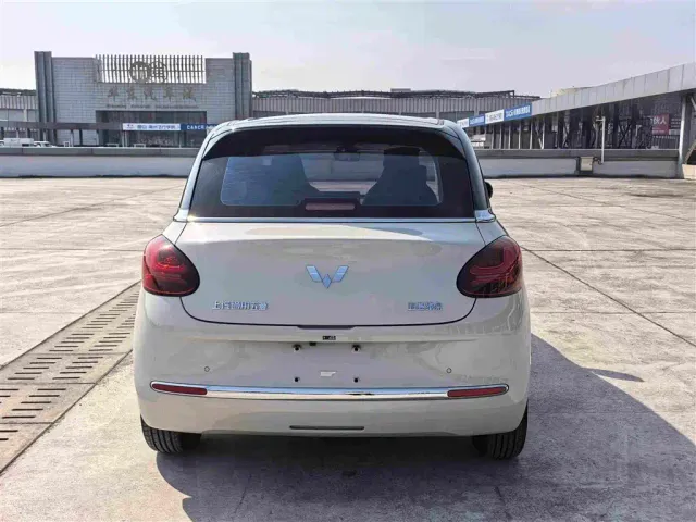 Wuling Bingo — Фото автомобиля 4