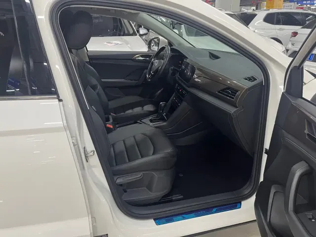 Volkswagen Tharu — Фото автомобиля 14