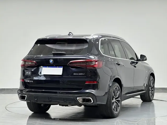 BMW X5 — Фото автомобиля 7