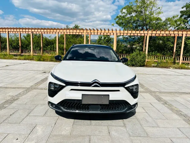Citroen C5 X — Фото автомобиля 2