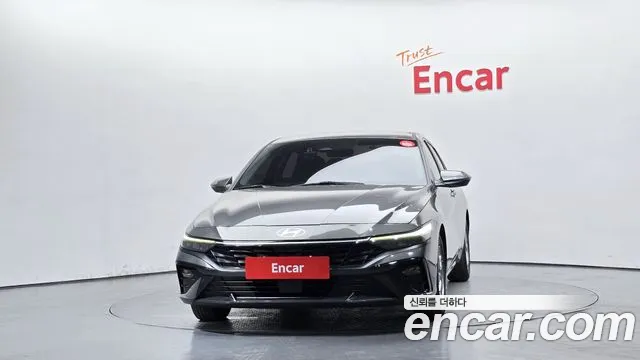 Hyundai Avante CN7 — Фото автомобиля 3