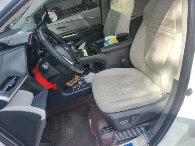 Toyota Sienna — Фото автомобиля 7