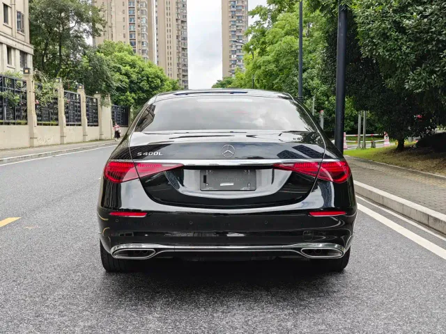 Mercedes-Benz S-Class — Фото автомобиля 5