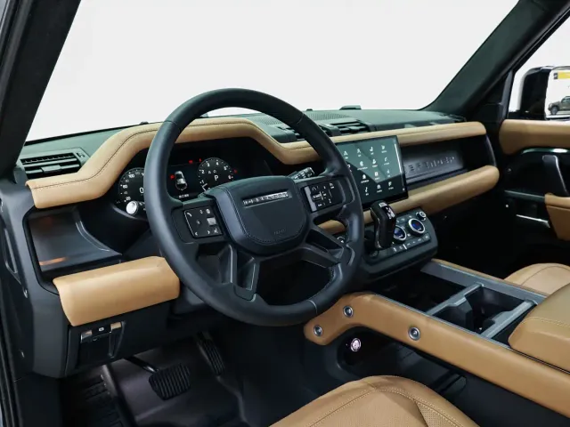 Land Rover Defender — Фото автомобиля 17