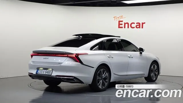 Kia K8 Hybrid — Фото автомобиля 2