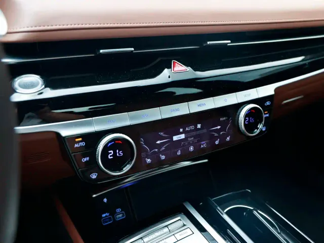 Genesis G80 — Фото автомобиля 13