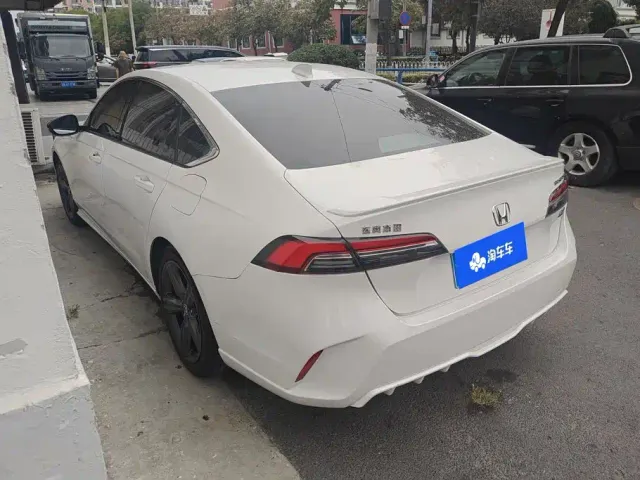 Honda Inspire — Фото автомобиля 3