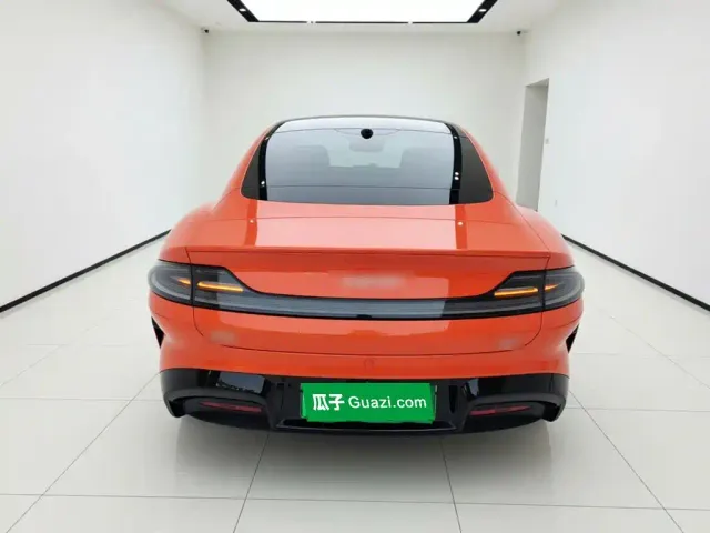Xiaomi SU7 — Фото автомобиля 3