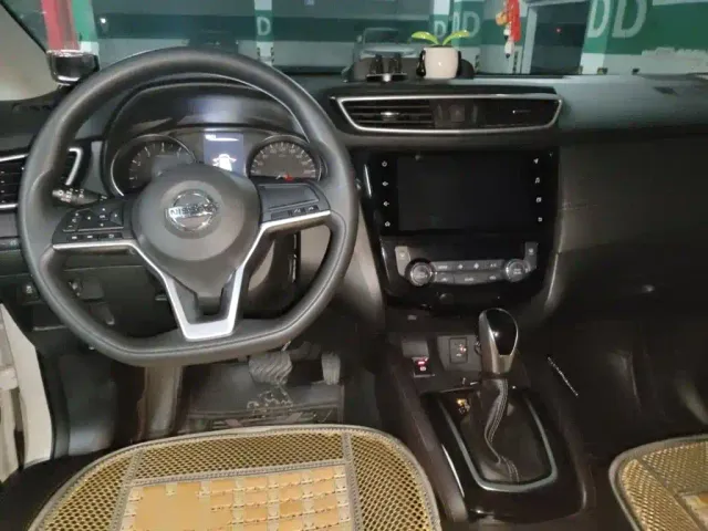 Nissan Qashqai — Фото автомобиля 10