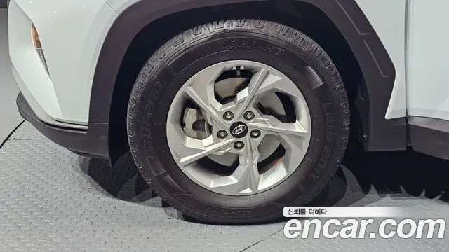 Hyundai Tucson Tucson (NX4) Бензин 1.6 турбо 2WD — Фото автомобиля 5