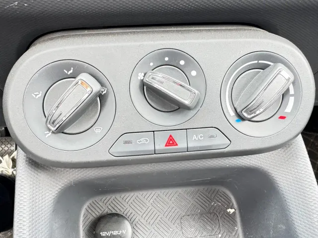 Wuling Hongguang — Фото автомобиля 13